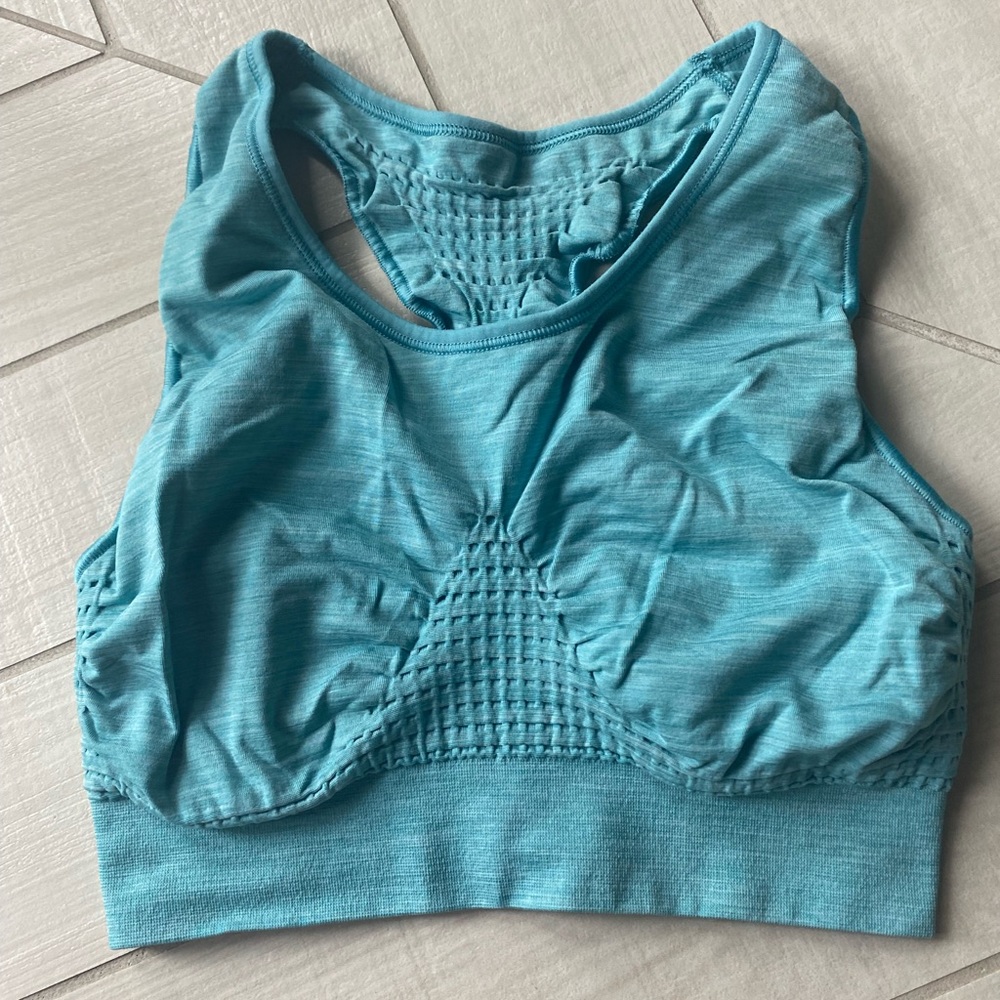Sweaty Betty Sports Bra size M